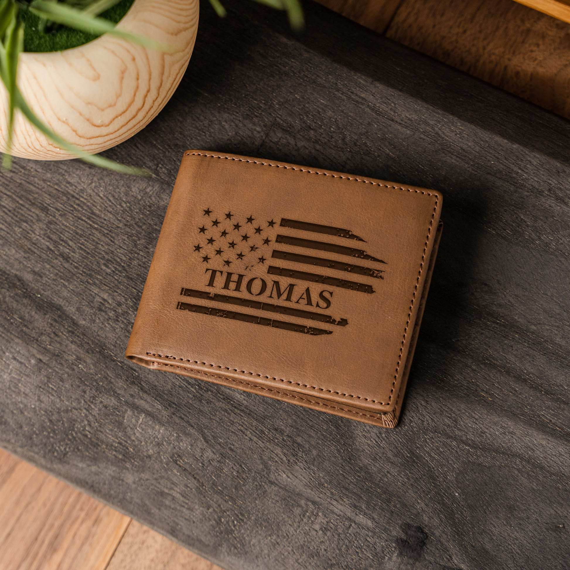 Personalized Leather Bifold Wallet, American Flag Design, Custom Gift for Him, Slim and Stylish